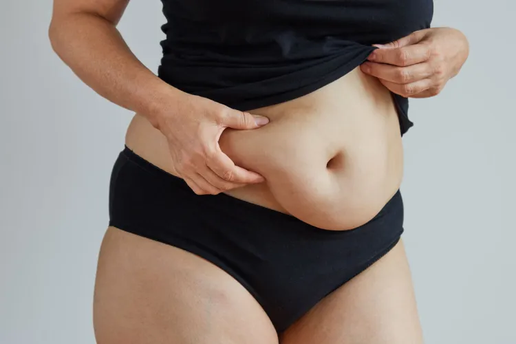 grasso addominale femminile